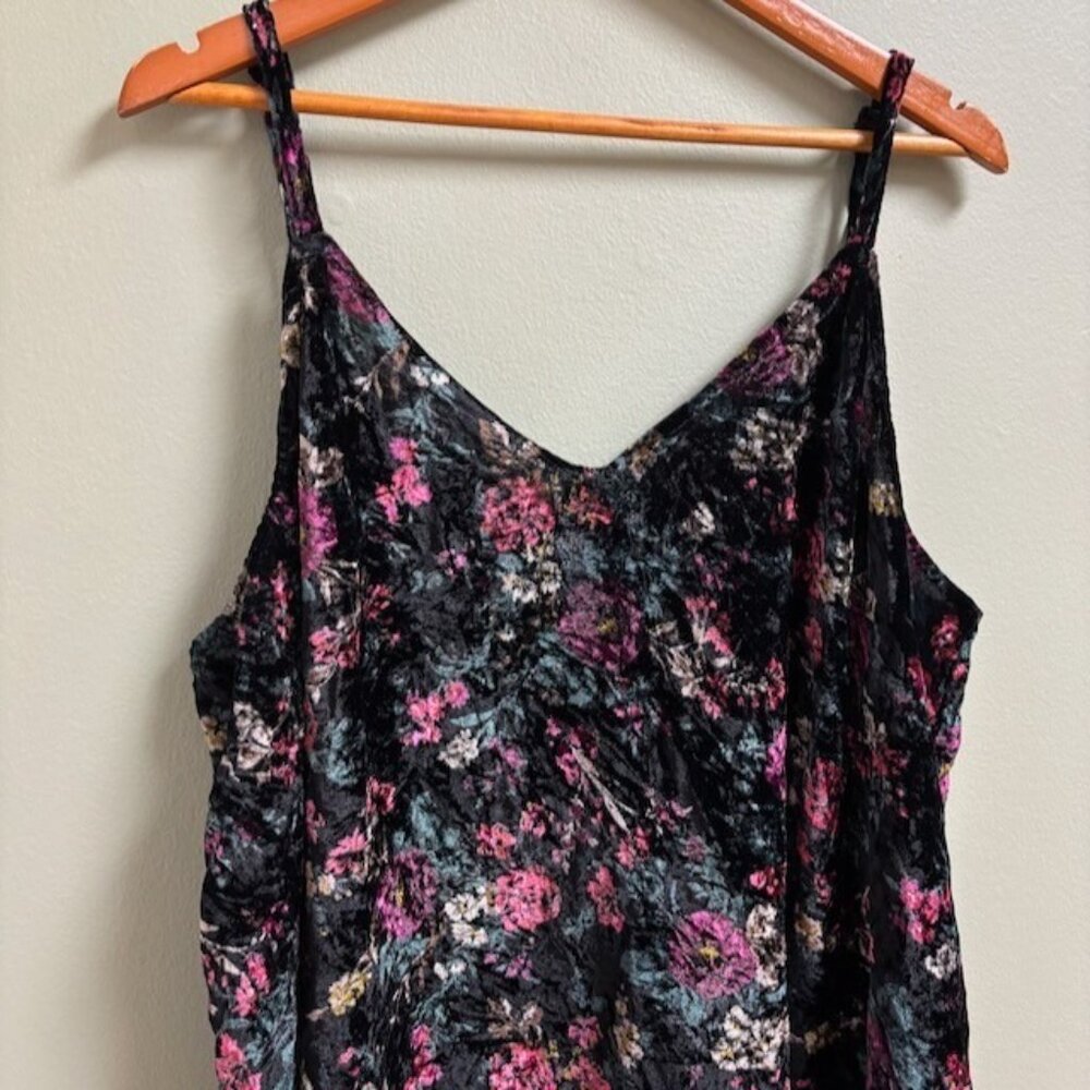 Torrid Women Floral Velvet Tank Top Size 3 Whimsigoth Fairy Grunge Dark Romantic - Picture 2 of 9